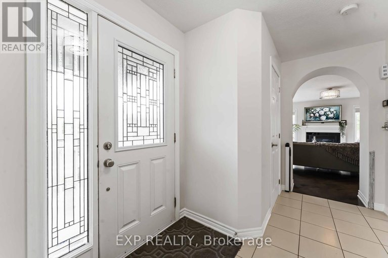 28699802/226-par-la-ville-circle/stittsville-north/ottawa/ontario/K2S0T6_3