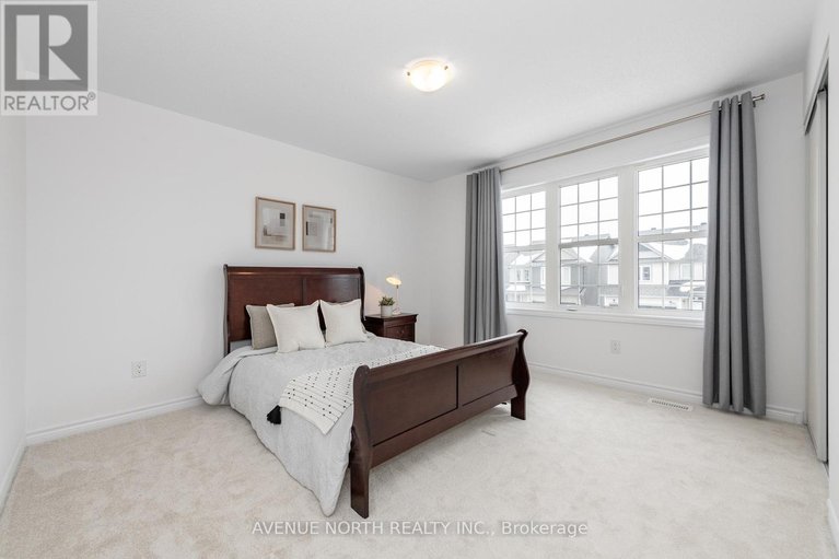 29381937/151-minikan-street/blossom-parkkemp-parkfindlay-creek/ottawa/ontario/K1X0E5_34