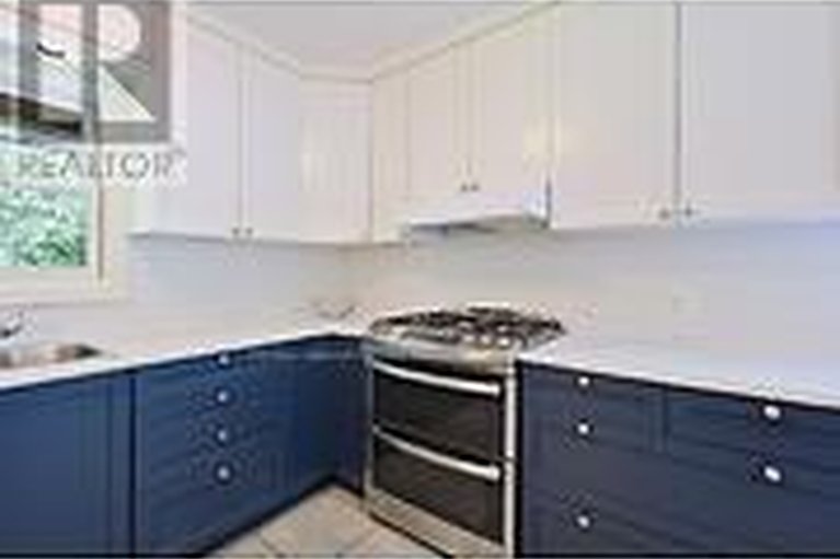 29690219/181-northwestern-avenue/ottawa-westtunneys-pasture/ottawa/ontario/K1Y0M1_13