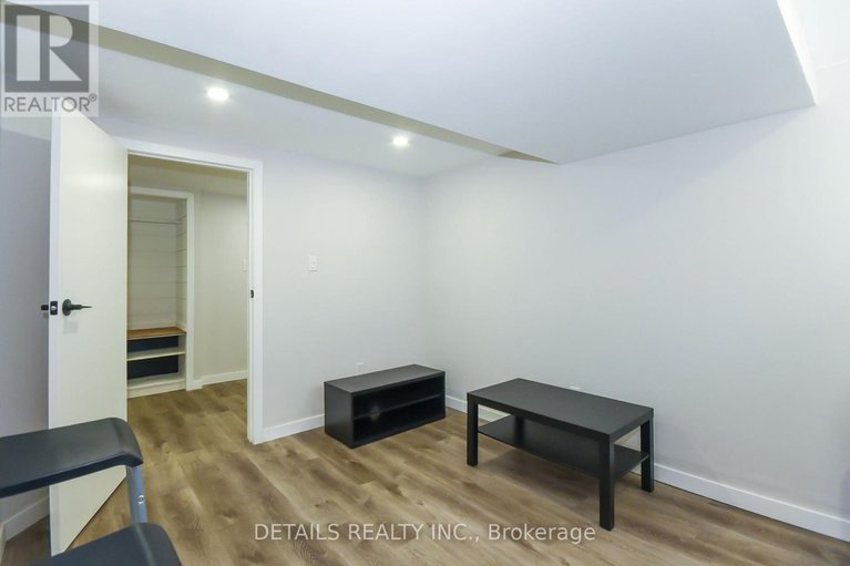 29661613/1222-field-street/bel-air-park/ottawa/ontario/K2C2R2_40