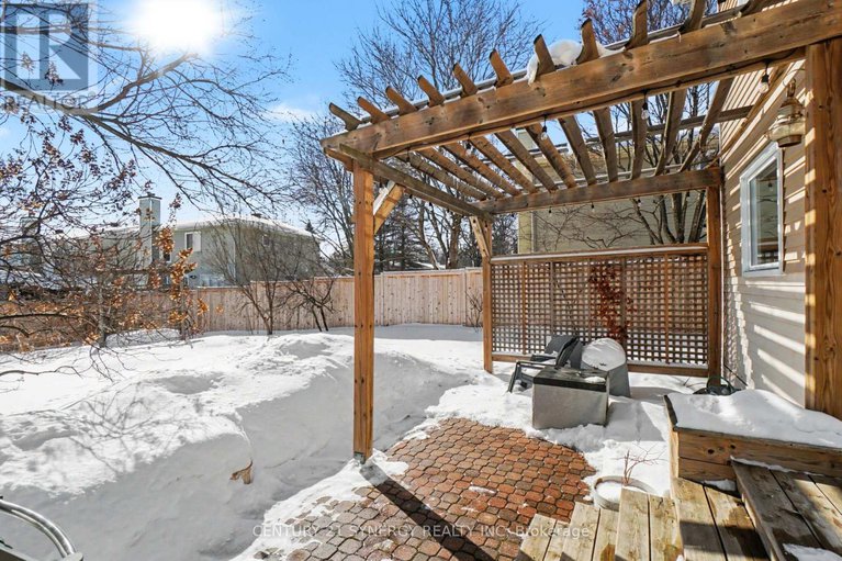 29426176/6044-willowbark-drive/chapel-hill/ottawa/ontario/K1C5T4_27