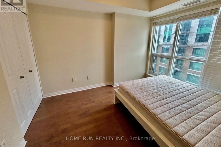 29608052/1104-195-besserer-street/sandy-hill/ottawa/ontario/K1N0B6_24