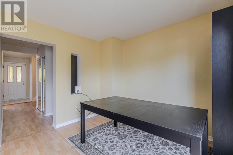 28745998/106-costello-avenue/leslie-park/ottawa/ontario/K2H7C5_18