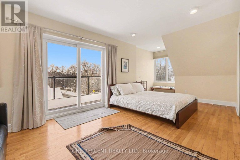 29255409/60-pontiac-street/ottawa-westtunneys-pasture/ottawa/ontario/K1Y2K1_30