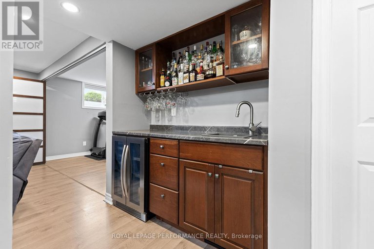 28618074/372-antigonish-avenue/springridgeeast-village/ottawa/ontario/K4A0T9_36