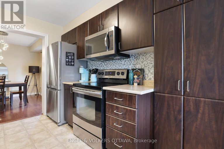 28759795/2421-nutgrove-avenue/half-moon-bay/ottawa/ontario/K2J0X4_17