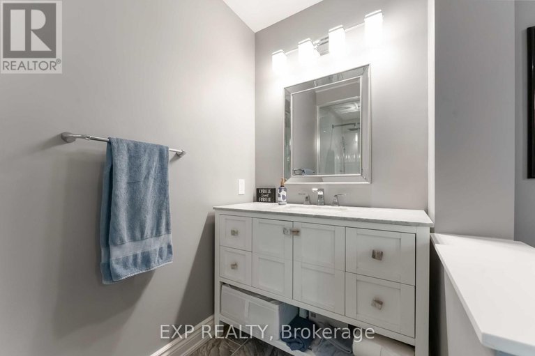 28869006/6805-pebble-trail-way/greely/ottawa/ontario/K4P0B7_37