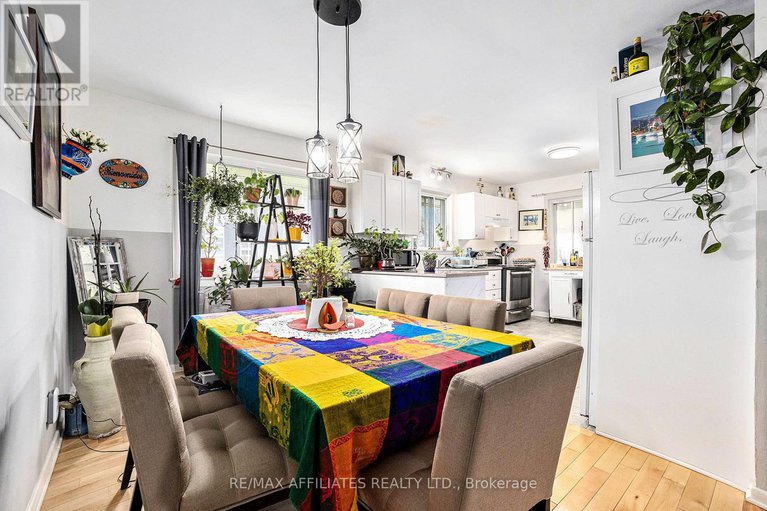 29090719/6208-renaud-road/mer-bleuebradley-estatesanderson-park/ottawa/ontario/K1W0L1_6