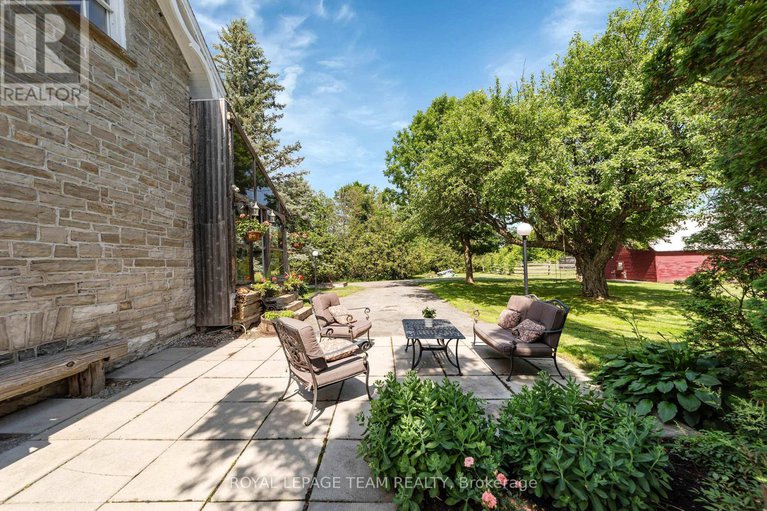 28658646/8202-flewellyn-road/remainder-of-stittsville-area/ottawa/ontario/K0A1B0_6