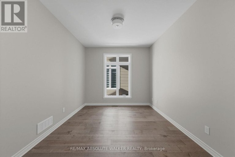 29674696/803-antonio-farley-street/camelot/ottawa/ontario/K4A5N3_24