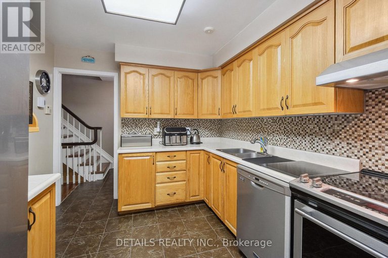 28497977/1904-russell-road/elmvale-acres/ottawa/ontario/K1G1L6_7
