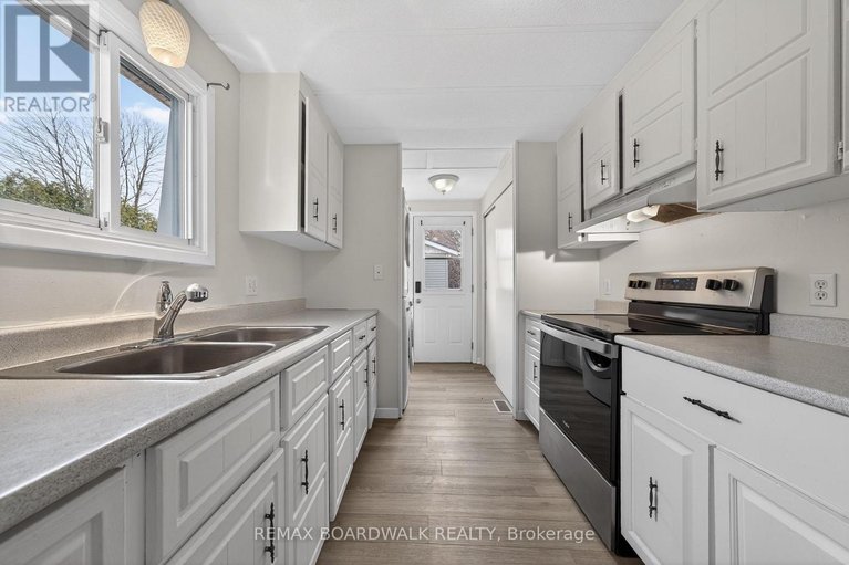 29539309/10-fringewood-drive/fringewood/ottawa/ontario/K2S1T1_12