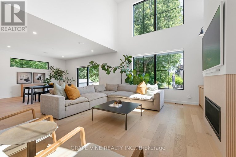 29642909/1108a-falaise-road/borden-farmstewart-farmcarleton-heightsparkwood-hills/ottawa/ontario/K2E6R2_9