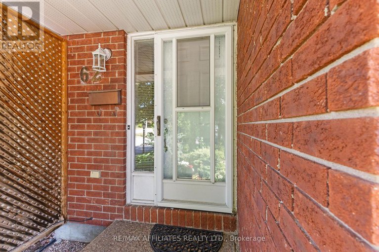28528470/62-bridgewater-terrace/cedargrovefraserdale/ottawa/ontario/K2J3H4_2