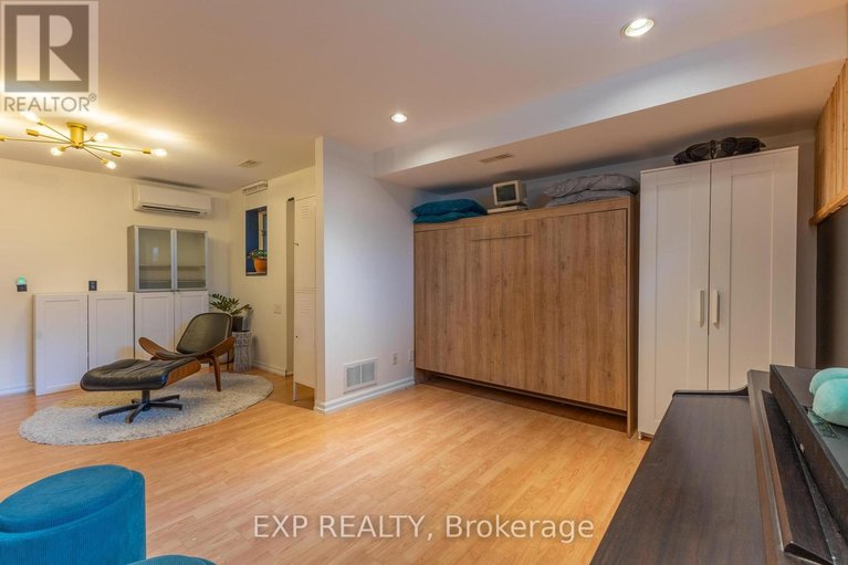 29685310/162-westhaven-crescent/westborohampton-park/ottawa/ontario/K1Z7G3_31