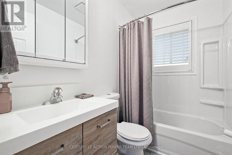 28245608/13065-riverside-drive/south-dundas-williamsburgh-twp/south-dundas/ontario/L3B5N6_10
