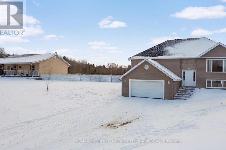 29007951/2431-eady-road/horton-twp/horton/ontario/K7V3Z6_2