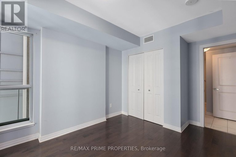 28873792/1306-195-besserer-street/sandy-hill/ottawa/ontario/K1N0B6_22