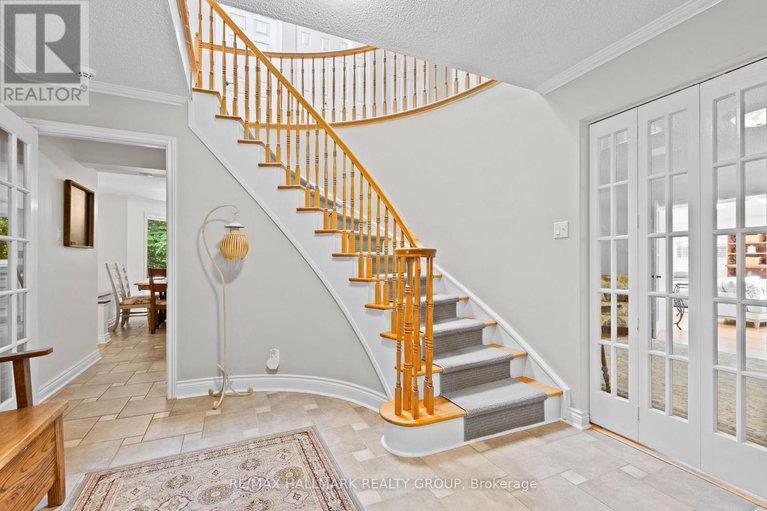28509464/6431-clingin-lane/manotick-south-to-roger-stevens/ottawa/ontario/K4M1B3_3