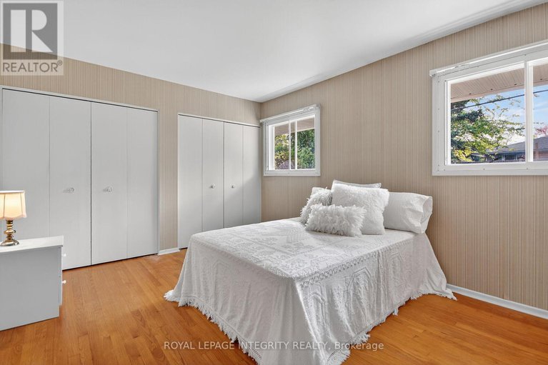 29006846/2106-dunelm-street/elmvale-acresurbandale/ottawa/ontario/K1G2S3_24