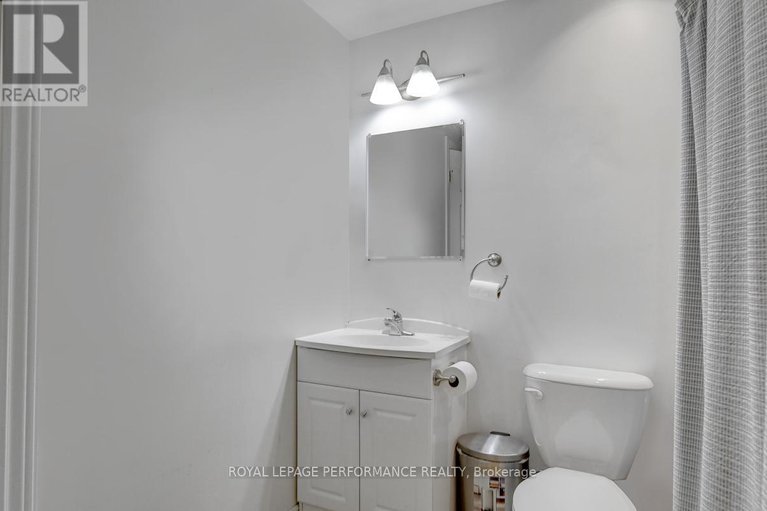 28896449/1815-belval-crescent/orleanssunridge/ottawa/ontario/K1C6J3_35