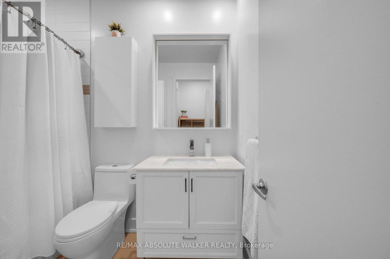 29127947/1006-7-marquette-avenue/vanier/ottawa/ontario/K1L8A7_31