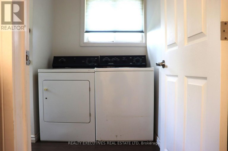 28886117/10539-gilmour-road/south-dundas-matilda-twp/south-dundas/ontario/K0E1C0_35