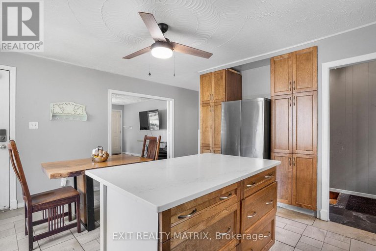 28545282/5795-highway-34-road/vankleek-hill/champlain/ontario/K0B1A0_10