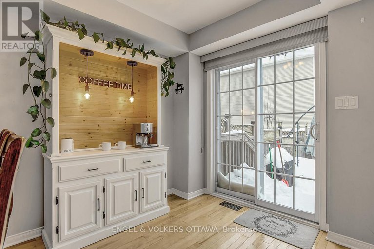 29355426/308-tabaret-street/emerald-meadowstrailwest/ottawa/ontario/K2M0B8_21