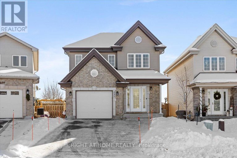 29180745/225-mica-crescent/town-of-rockland/clarence-rockland/ontario/K4K0E3_1