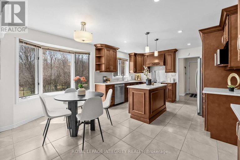 29676552/2025-sixth-line-road/kanata-north-east/ottawa/ontario/K0A1T0_18