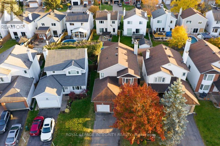 29060732/1791-tache-way/fallingbrookpineridge/ottawa/ontario/K4A2S7_3