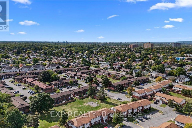 29082044/3166-stockton-drive/blossom-parkkemp-parkfindlay-creek/ottawa/ontario/K1T1S1_41