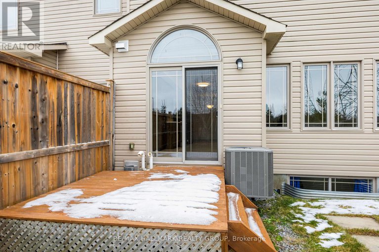 29419266/420-barrick-hill-road/emerald-meadowstrailwest/ottawa/ontario/K2M0H7_35