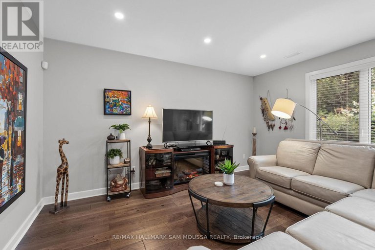 28989523/25-marsh-sparrow-private/morgans-grantsouth-march/ottawa/ontario/K2K3P1_28