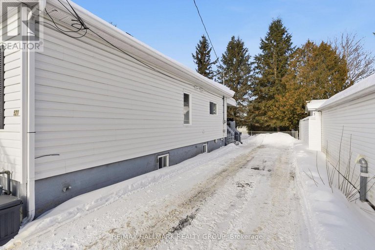 29286684/521-nelson-street-w/hawkesbury/ontario/K6A2K3_45