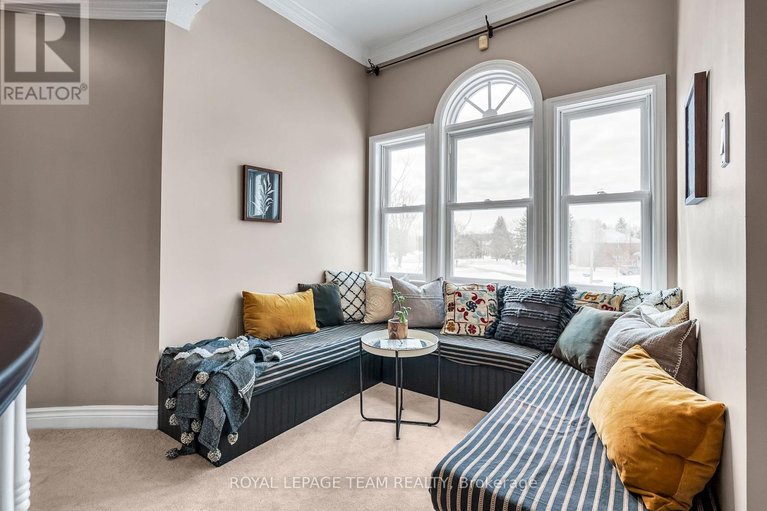 29556061/1345-potter-drive/manotick-village-manotick-estates/ottawa/ontario/K4M1C6_21