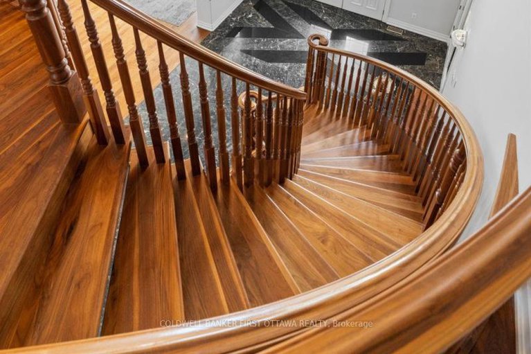 29209715/1623-claymor-avenue/carleton-heights/ottawa/ontario/K2C1T4_26