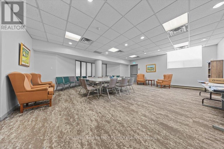 29430525/1403-215-parkdale-avenue/mechanicsville/ottawa/ontario/K1Y4T8_29