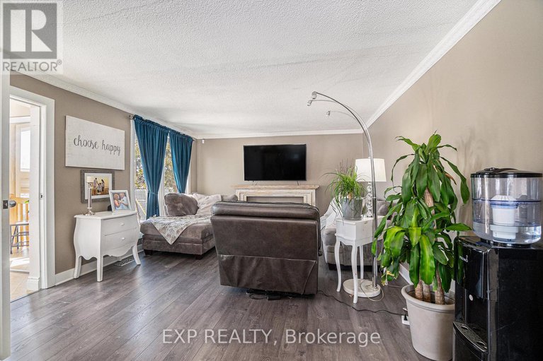 29436232/2147-mer-bleue-road/avalon-west/ottawa/ontario/K4A3T9_7