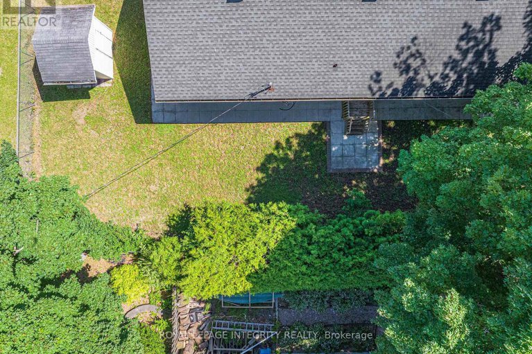 28649206/18-sullivan-avenue/meadowlandscrestview/ottawa/ontario/K2G1T3_45