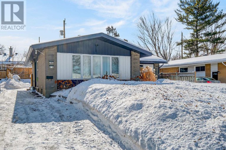 29441384/2160-lambeth-walk/parkway-park/ottawa/ontario/K2C1G1_1