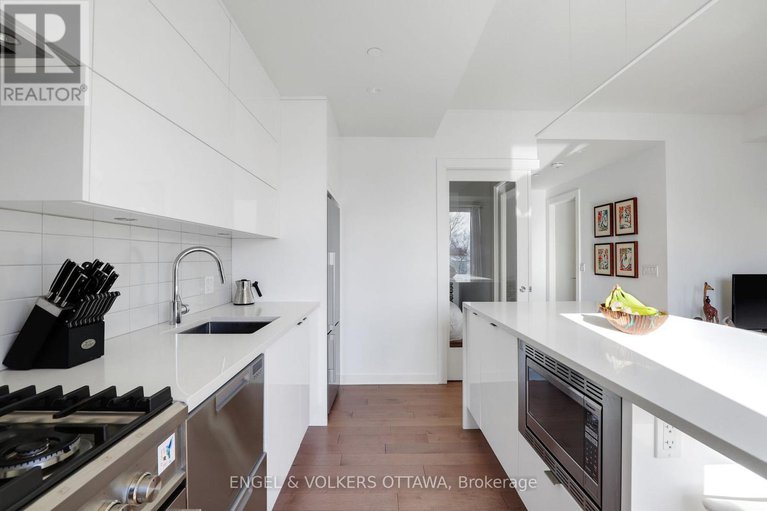 29369215/308-135-barrette-street/vanier/ottawa/ontario/K1L7Z9_16