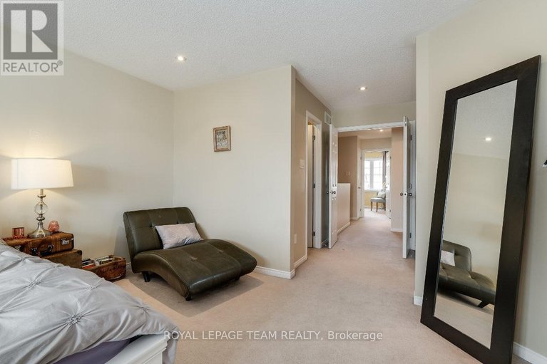 29094729/404-heathrow-private/stittsville-south/ottawa/ontario/K2S0M9_22