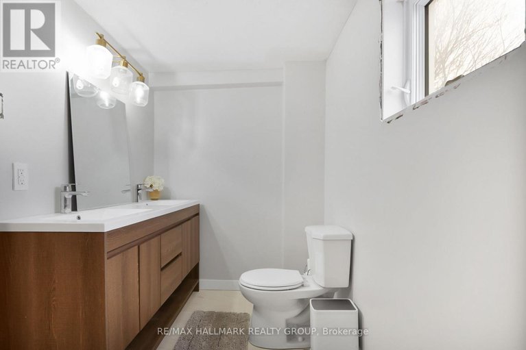 29081358/475-centre-street/winchester/north-dundas/ontario/K0C2K0_15