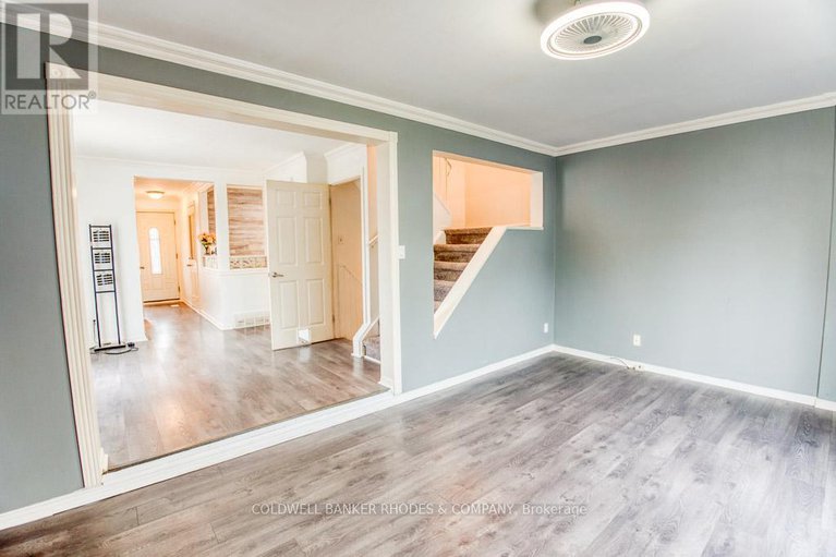 29026241/18-6475-colony-square/convent-glen-north/ottawa/ontario/K1C3E1_12