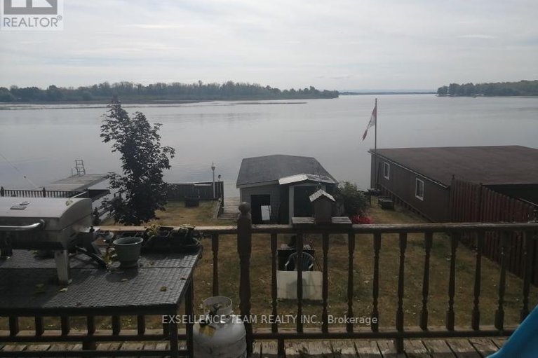 28877485/6803-st-louis-point-road-s/south-glengarry-charlottenburgh-twp/south-glengarry/ontario/K0C2E0_6