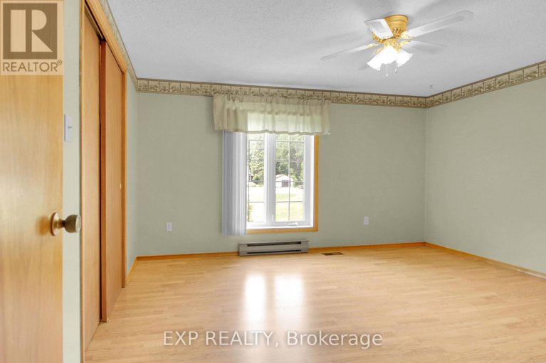 28592980/182-robertson-drive/lanark-highlands-lanark-village/lanark-highlands/ontario/K0G1K0_19