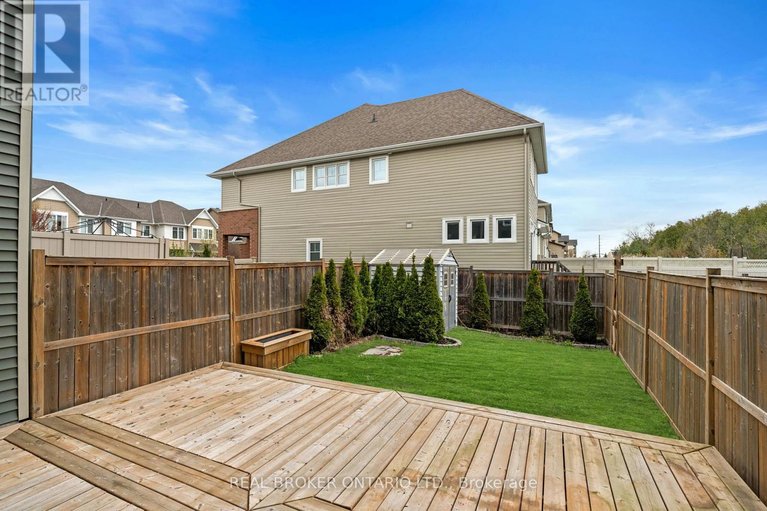 29464895/792-cedar-creek-drive/blossom-parkkemp-parkfindlay-creek/ottawa/ontario/K1T0M6_38