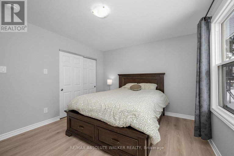 28655528/2477-merivale-road/rideau-heightsashdalerideau-glen/ottawa/ontario/K2C3H1_13